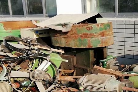 东营东营东城厂房设备回收高价回收 高价回收模具 